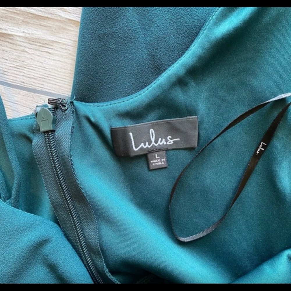 Lulu’s Dark Green Women’s Formal Dress. Size Large